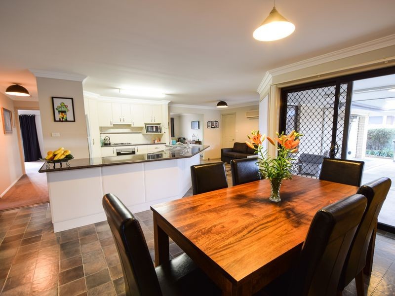 26 Jordan Place, Young NSW 2594