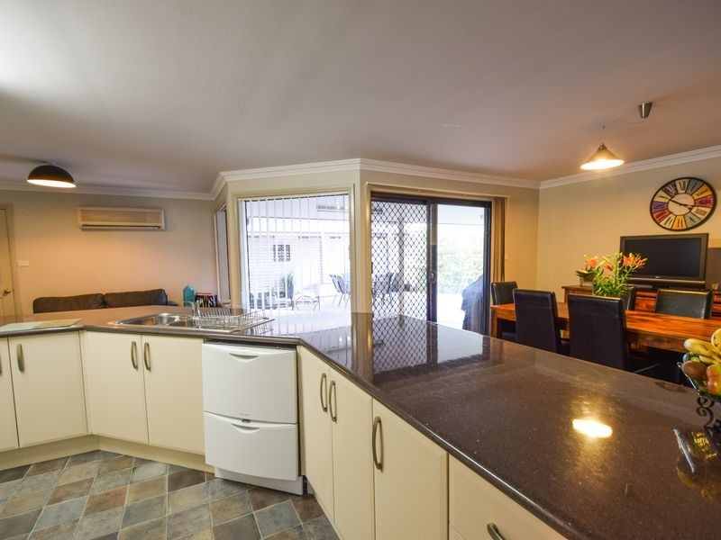 26 Jordan Place, Young NSW 2594