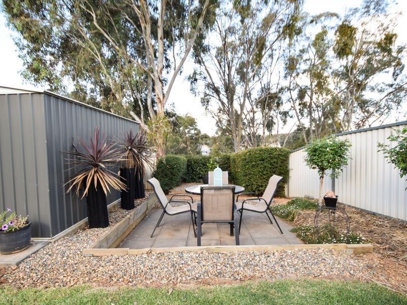 26 Jordan Place, Young NSW 2594