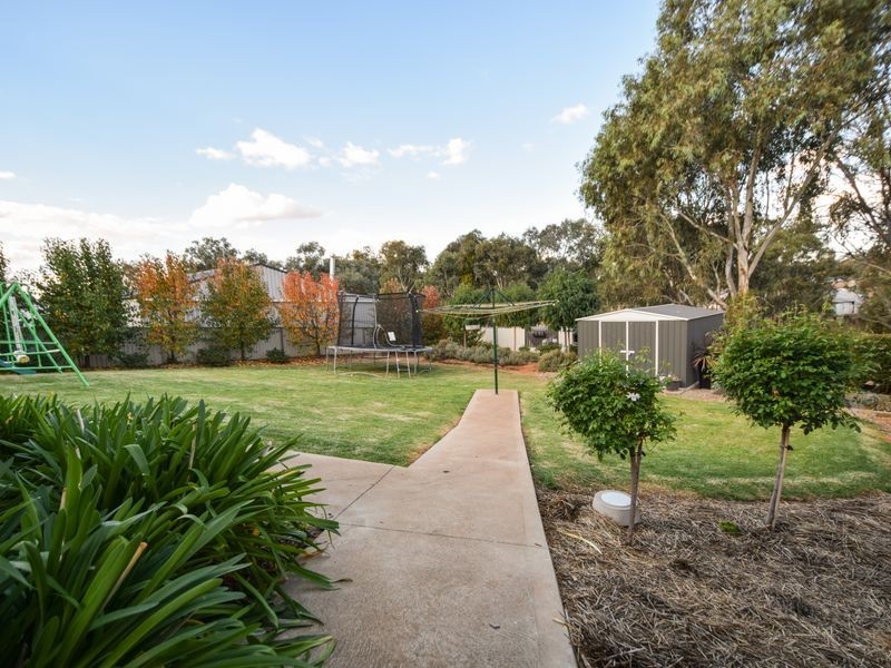 26 Jordan Place, Young NSW 2594