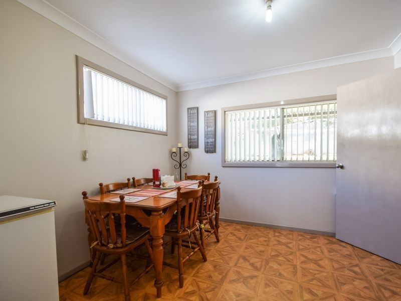 9 Lansdowne Street, Young NSW 2594