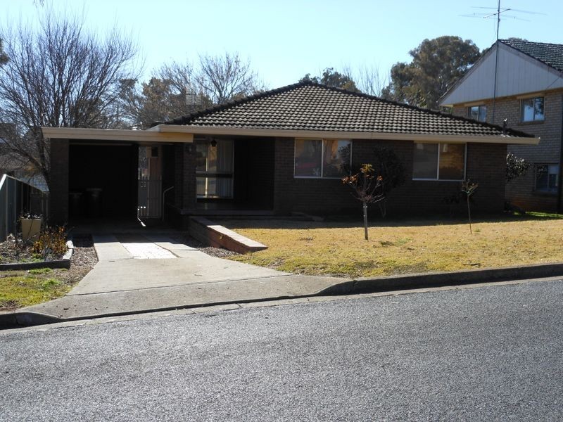29 Toompang Street, Young NSW 2594