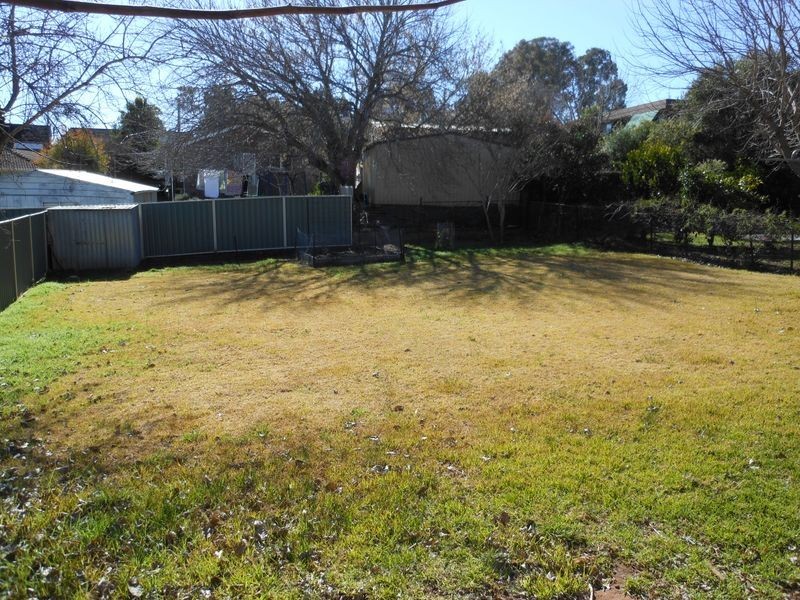 29 Toompang Street, Young NSW 2594