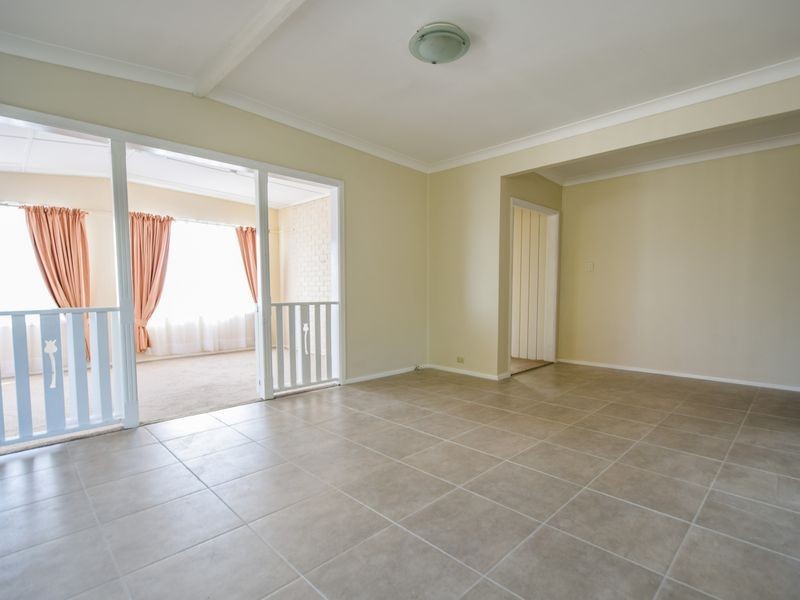 12 Milong Street, Young NSW 2594
