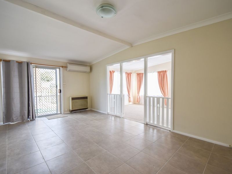 12 Milong Street, Young NSW 2594