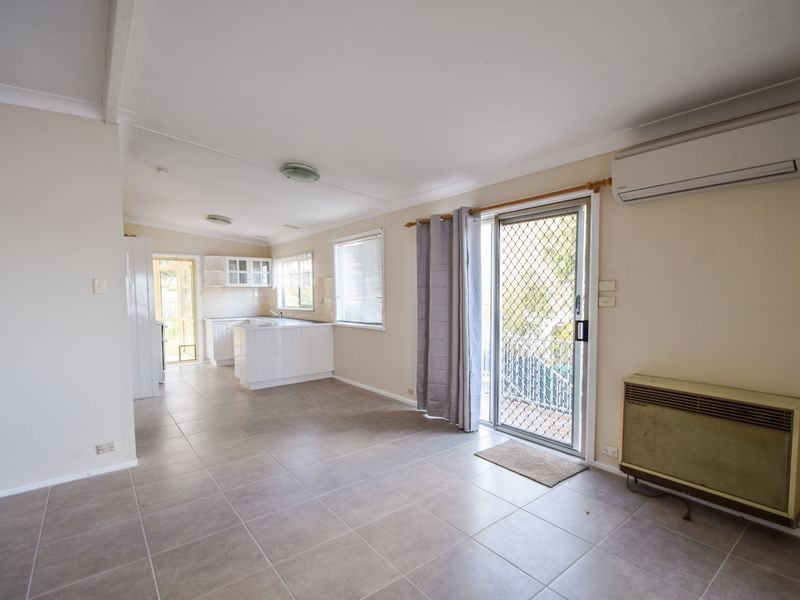 12 Milong Street, Young NSW 2594