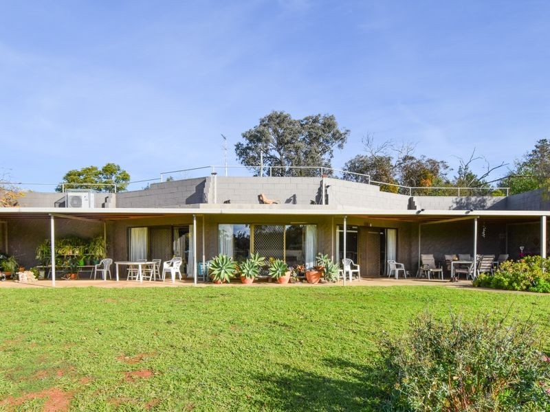 120 Ratho Road, Young NSW 2594