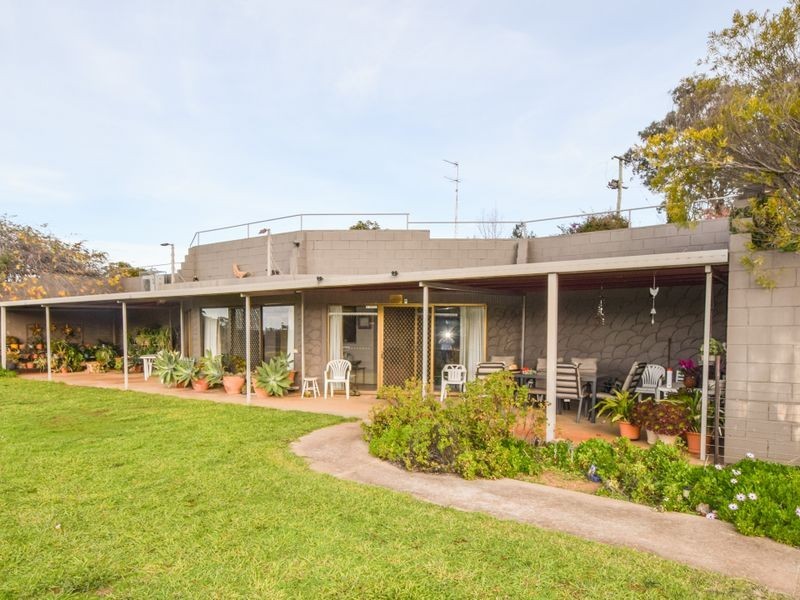120 Ratho Road, Young NSW 2594