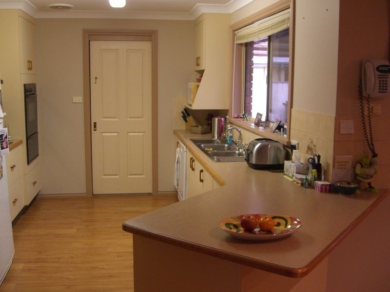 3 Mathew Street, Young NSW 2594