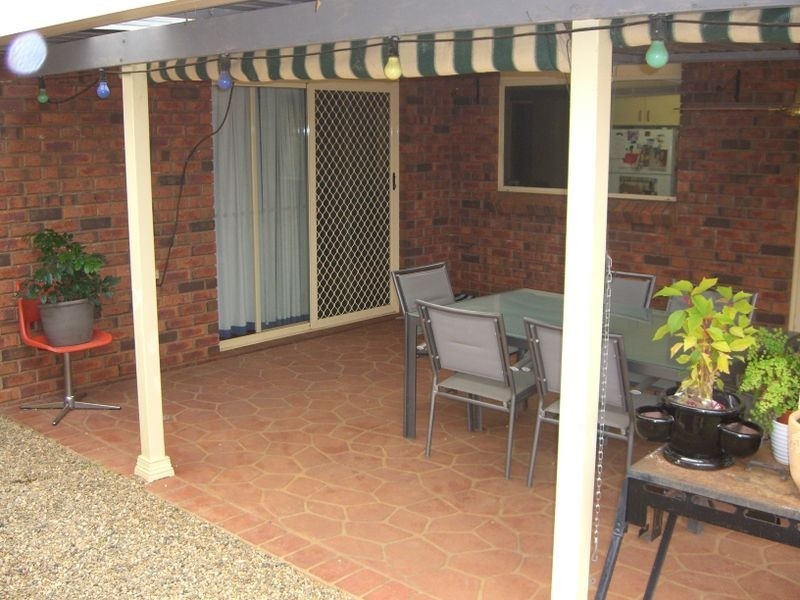 3 Mathew Street, Young NSW 2594