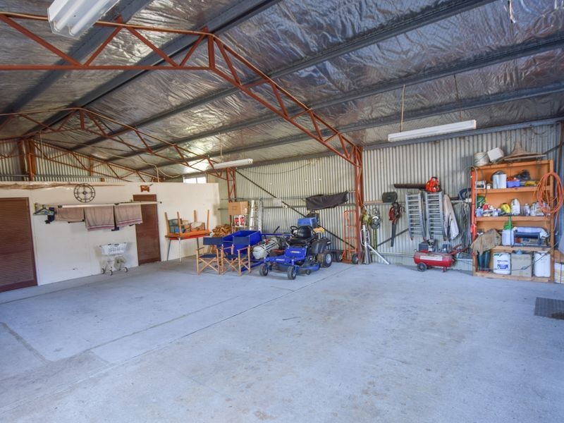 20 Boundary Road, Young NSW 2594