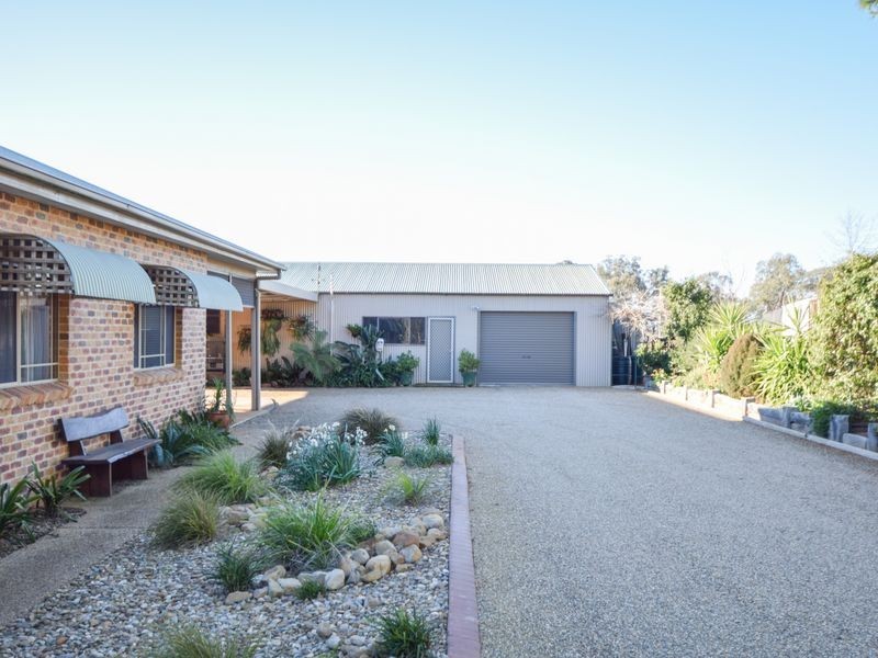20 Boundary Road, Young NSW 2594