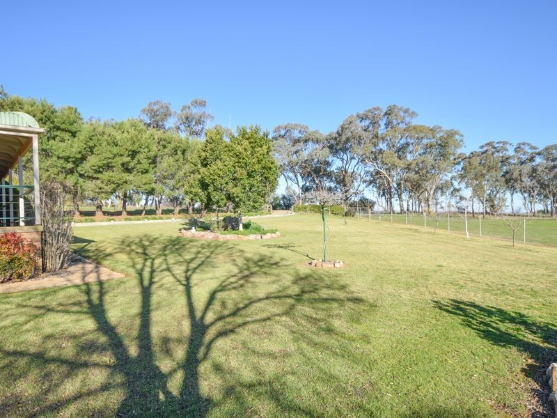 20 Boundary Road, Young NSW 2594