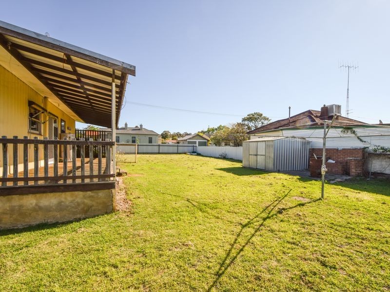 33 Thornhill Street, Young NSW 2594