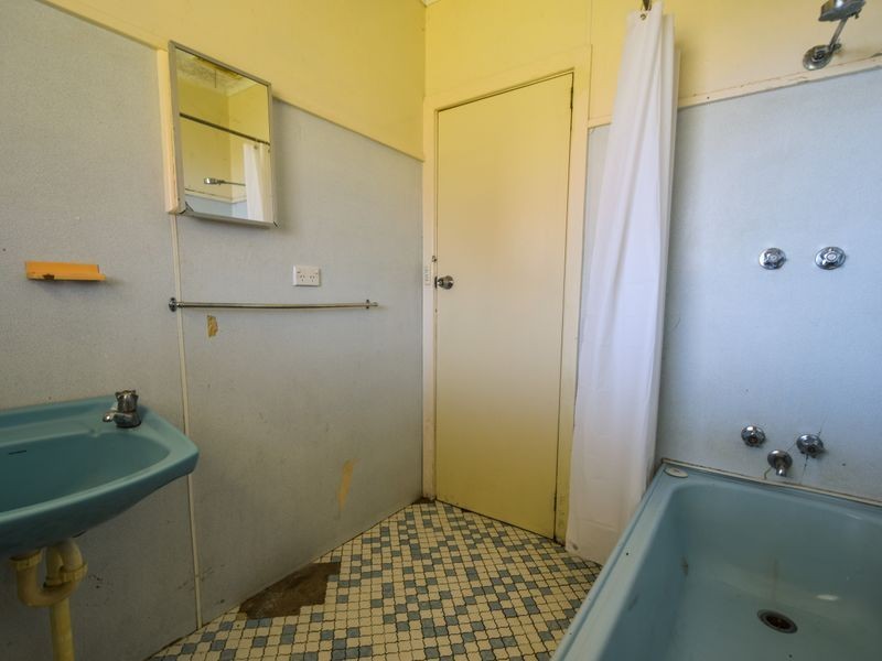 33 Thornhill Street, Young NSW 2594