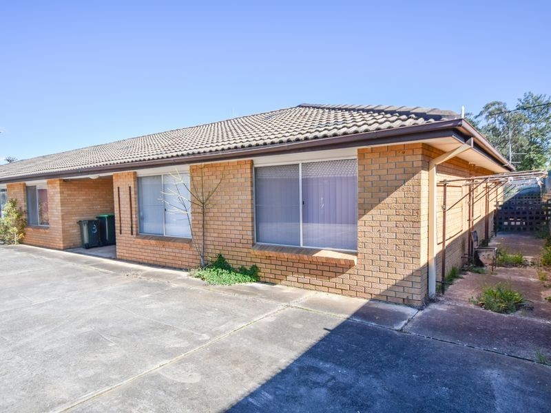 3-4/59 Brock Street, Young NSW 2594