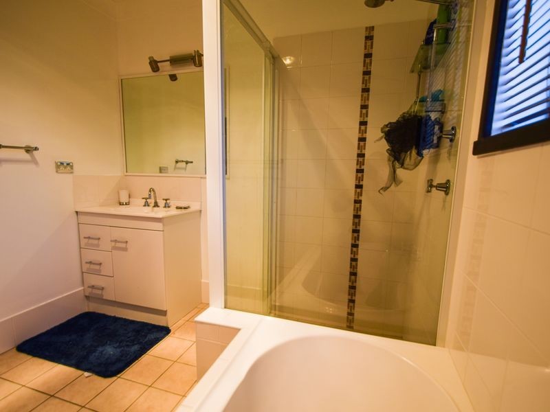 14 Crichton Crescent, Young NSW 2594