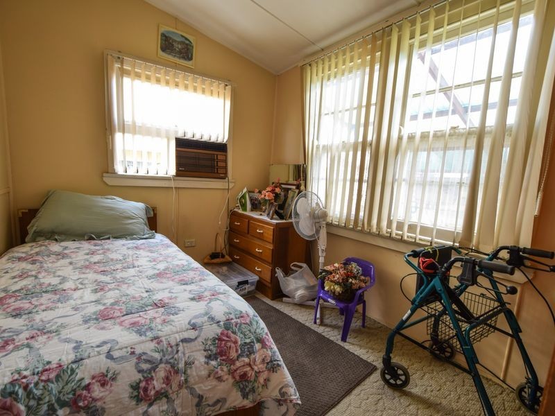 42 Blackett Avenue, Young NSW 2594