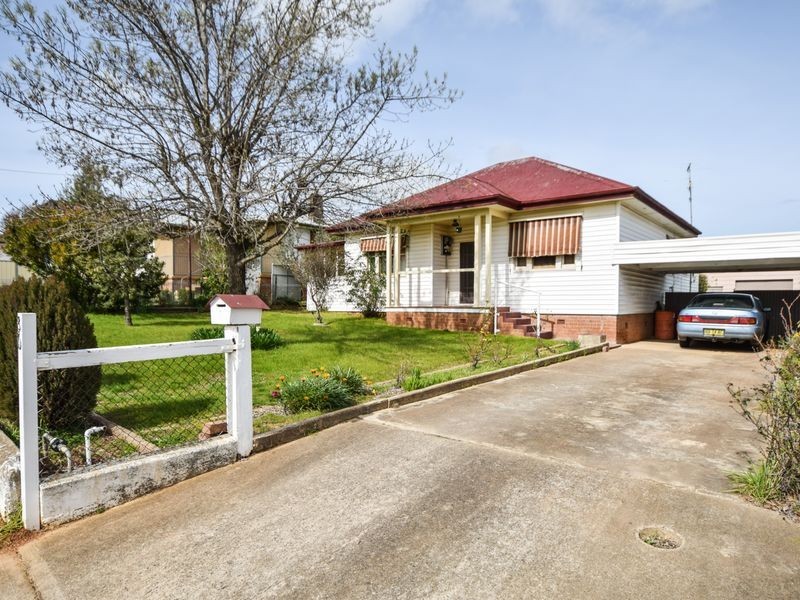 30 William Street, Young NSW 2594