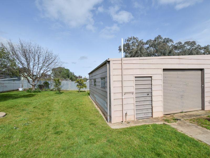 30 William Street, Young NSW 2594