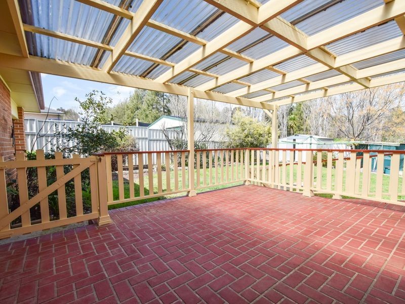 14 Tadros Ave, Young NSW 2594