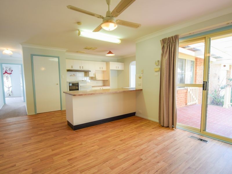 14 Tadros Ave, Young NSW 2594