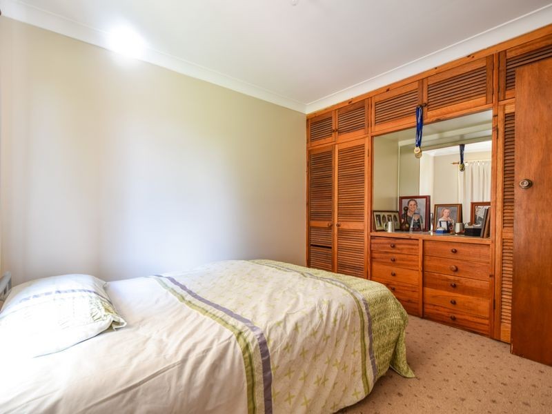 135 Edwards Street, Young NSW 2594