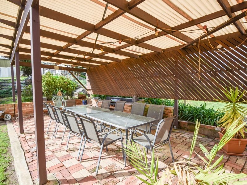 135 Edwards Street, Young NSW 2594