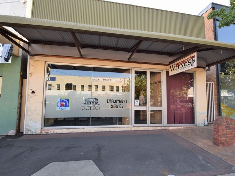 61 Boorowa Street, Young NSW 2594