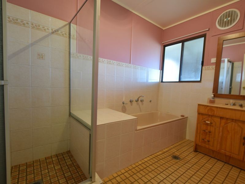 88 Willawong Street, Young NSW 2594