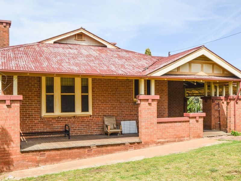 96 William Street, Young NSW 2594