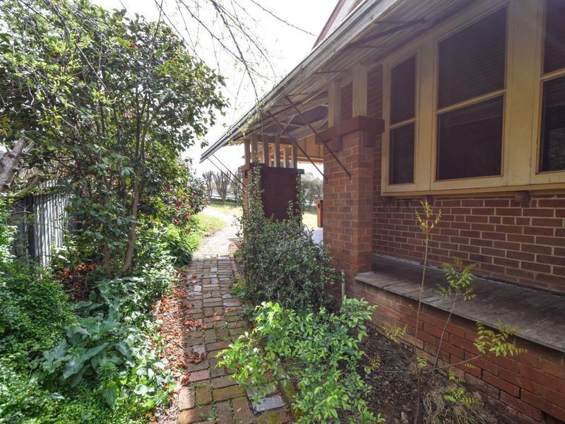 96 William Street, Young NSW 2594