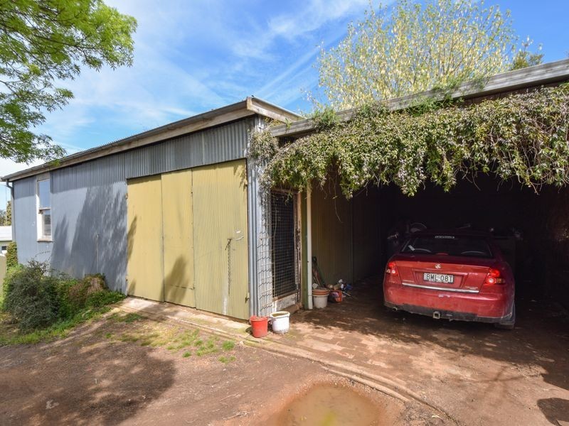 96 William Street, Young NSW 2594