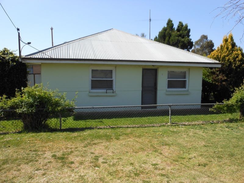 1 Spring Street, Young NSW 2594