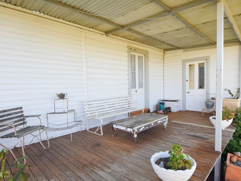 100 Waterview Road Monteagle, Young NSW 2594