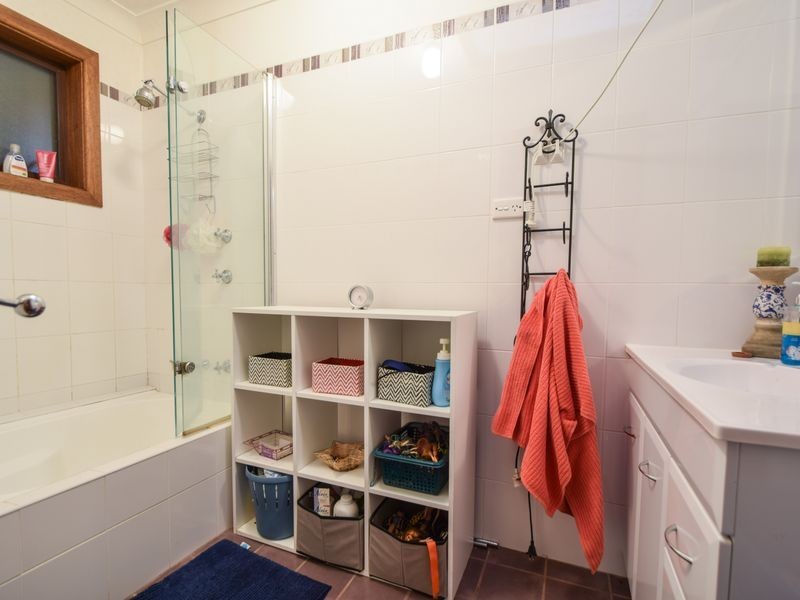 6 Normoyle Crescent, Young NSW 2594