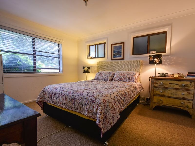 6 Normoyle Crescent, Young NSW 2594