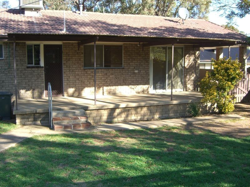 129 William Street, Young NSW 2594