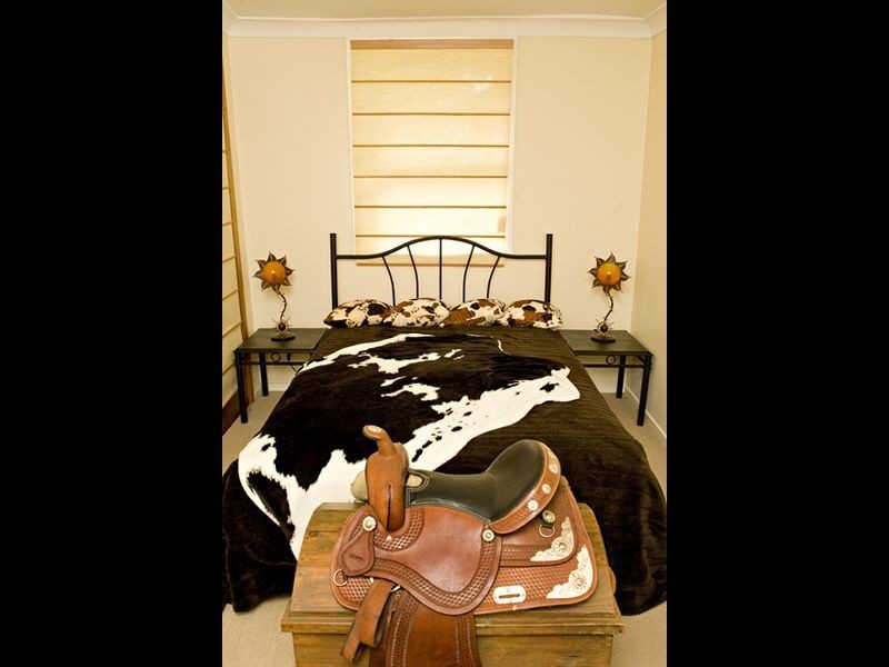 2 Purchas, Young NSW 2594