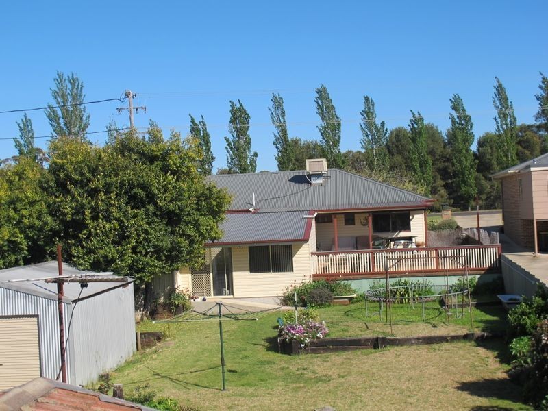 45 Fontenoy Street, Young NSW 2594