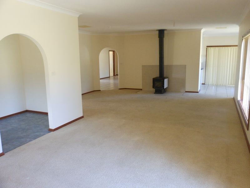 109 Kellys Rd, Young NSW 2594