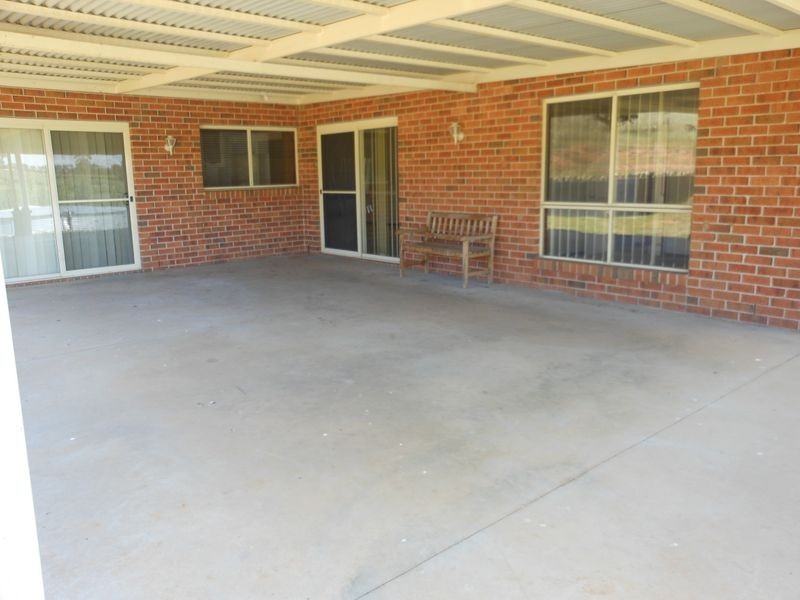 109 Kellys Rd, Young NSW 2594