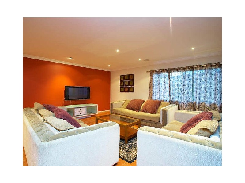 19 Hartsmere Drive, Berwick VIC 3806