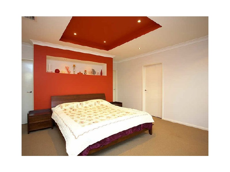 19 Hartsmere Drive, Berwick VIC 3806