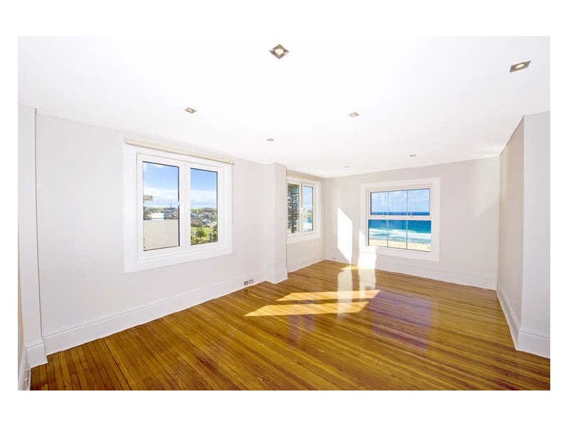 11/82 Campbell Parade, Bondi Beach NSW 2026