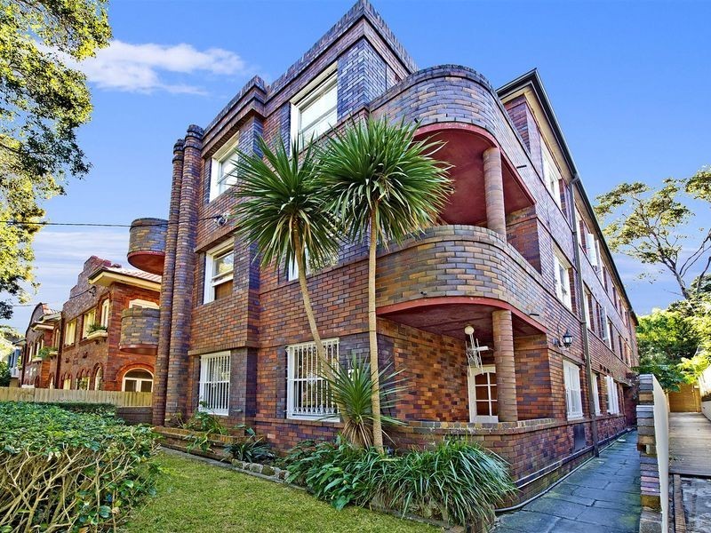 1/10 Warners Avenue, Bondi Beach NSW 2026