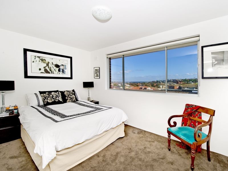 Hastings Parade, North Bondi NSW 2026