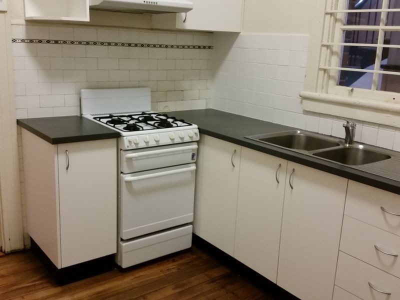 2/8A Queen St, Woollahra NSW 2025