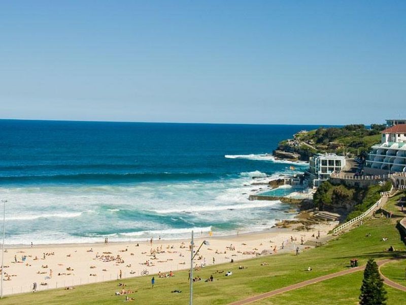 2/82 Campbell Parade, Bondi Beach NSW 2026