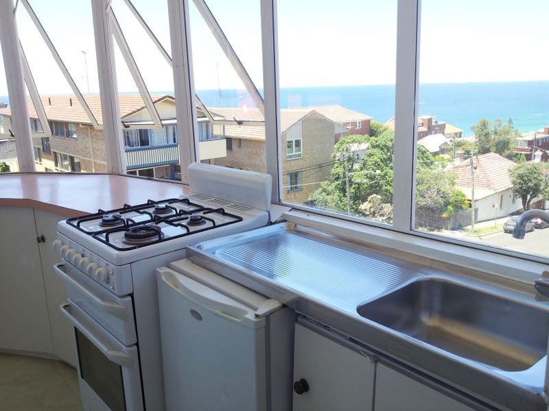 10/27 Glen Street, Tamarama NSW 2026